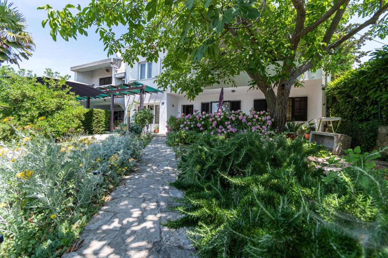 Apartments By The Sea Punat, Krk - 5351 외부 사진