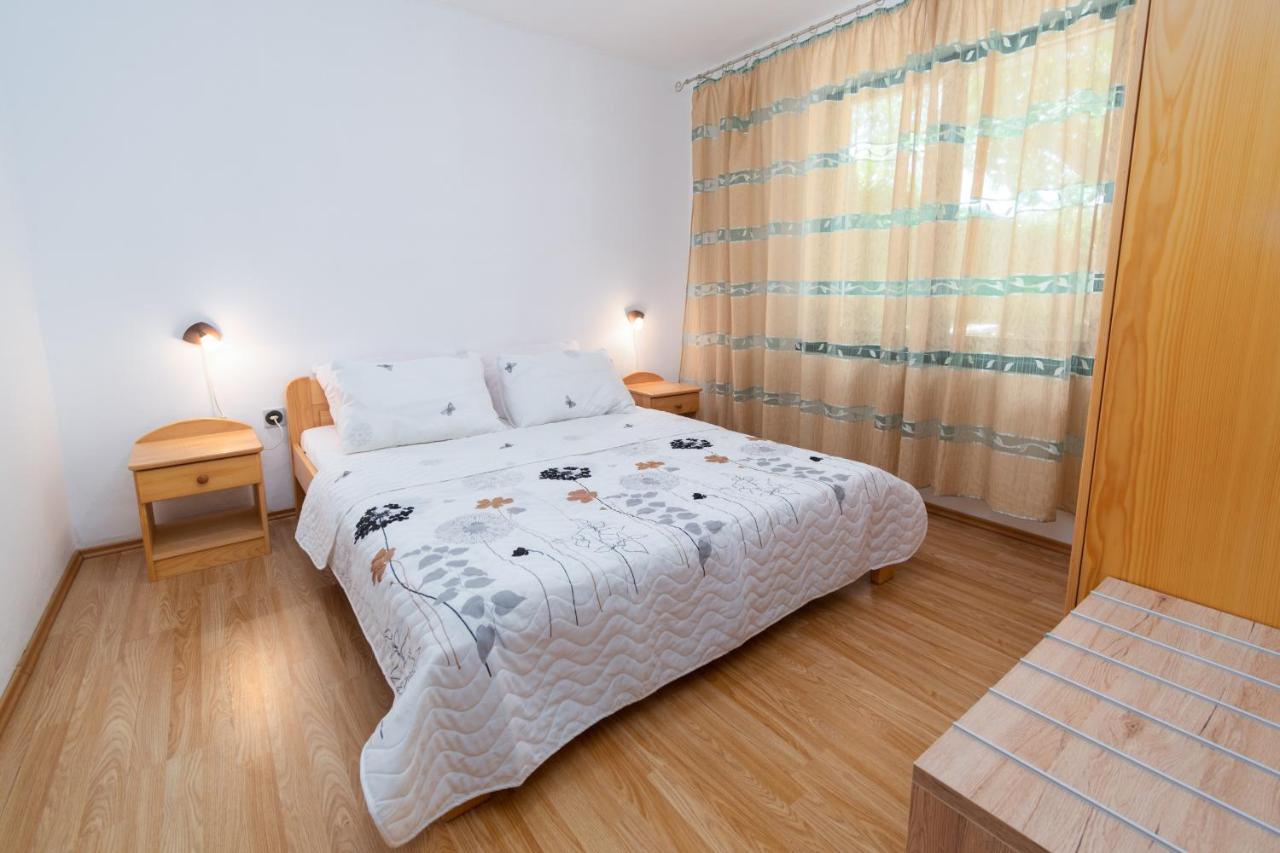 Apartments By The Sea Punat, Krk - 5351 외부 사진