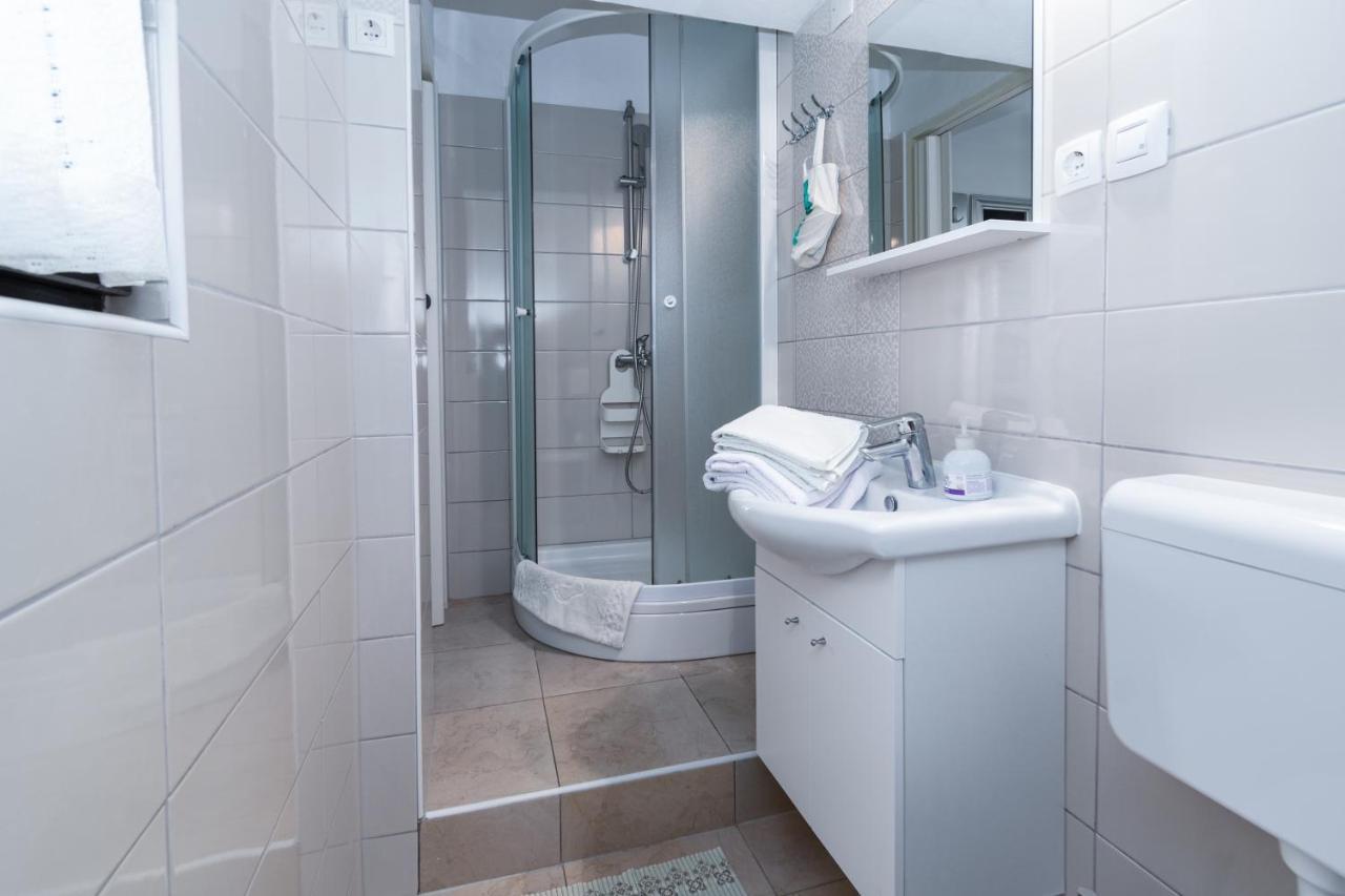 Apartments By The Sea Punat, Krk - 5351 외부 사진